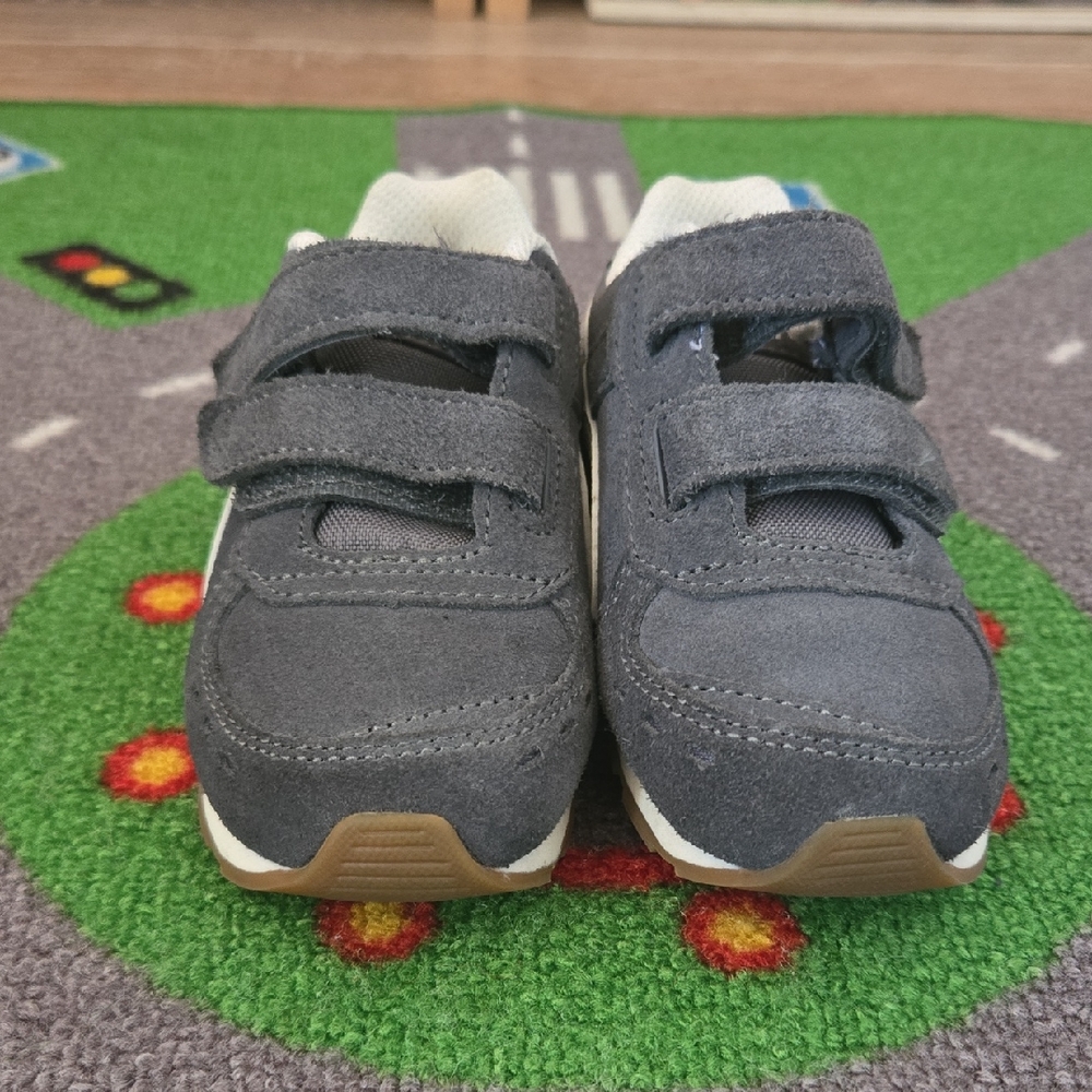 New Kids Grey Velcro Puma